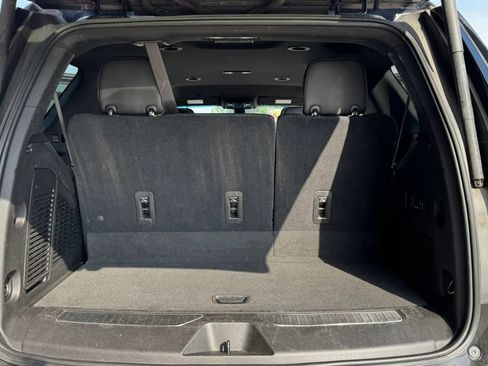 Used 2021 Chevrolet Tahoe Premier AWD/4WD image 22