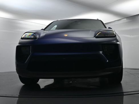 Used 2024 Porsche Macan 4 Electric image 50