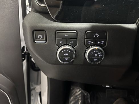 New 2025 GMC Sierra 2500 SLE w/ Preferred Package image 13