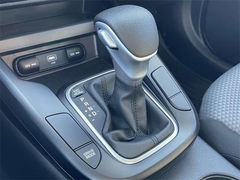 Used 2023 Kia Soul LX w/ LX Technology Package image 18