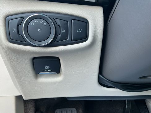 Used 2018 Lincoln MKZ Premiere image 20