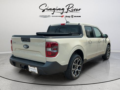 Used 2025 Ford Maverick Lariat AWD/4WD image 7