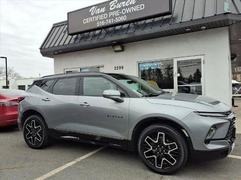 Certified 2023 Chevrolet Blazer RS w/ Driver Confidence II Package image 4
