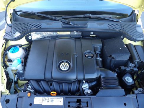 Used 2012 Volkswagen Beetle 2.5 FWD image 13