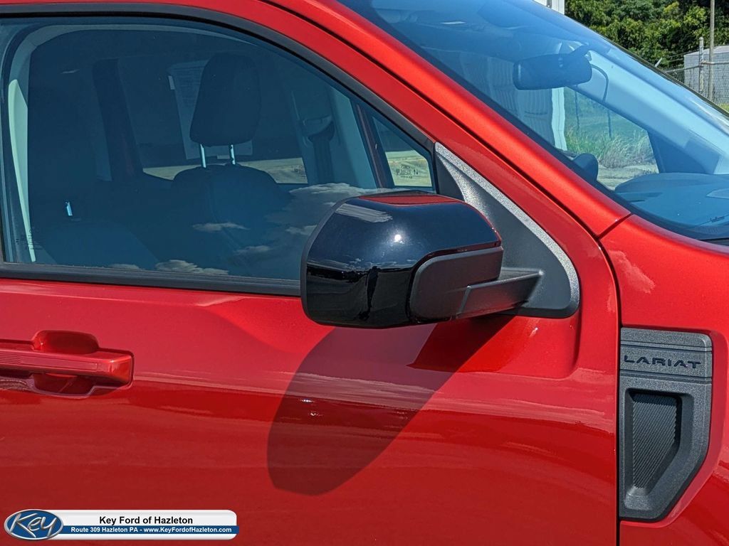 Used 2024 Ford Maverick Lariat w/ Black Appearance Package FWD image 13