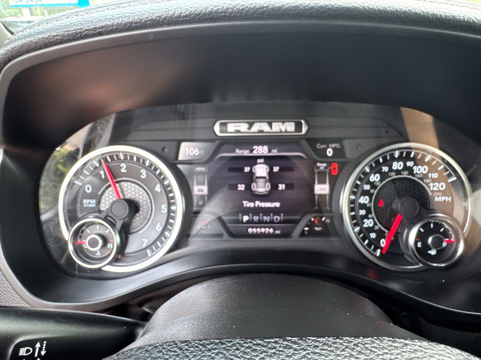 Used 2024 RAM 1500 Laramie AWD/4WD image 27