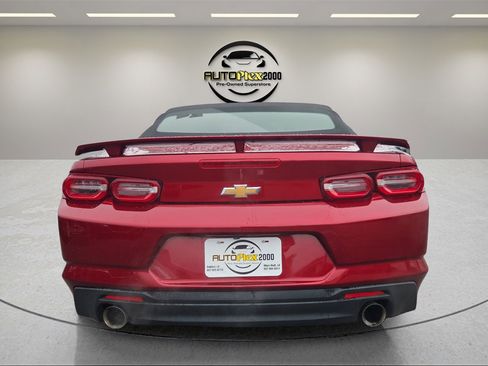 Used 2024 Chevrolet Camaro LT w/ Technology Package image 6
