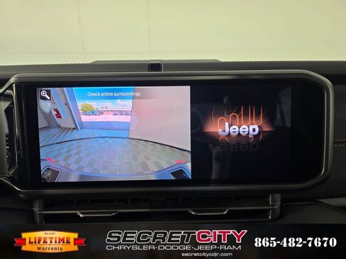 New 2025 Jeep Gladiator Mojave image 22