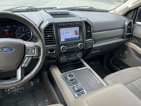 Used 2021 Ford Expedition Max Limited image 13