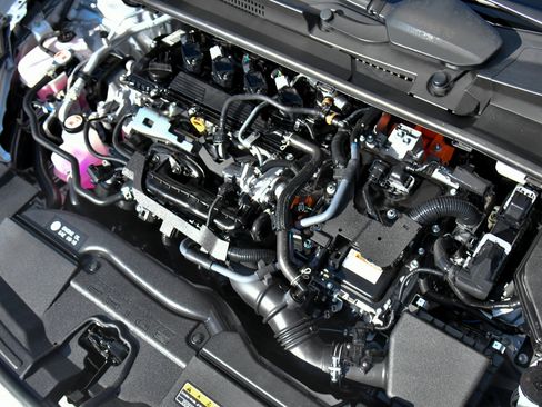 Used 2024 Toyota Prius LE FWD image 45