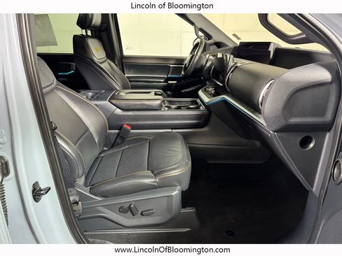 Used 2025 Ford Expedition Tremor AWD/4WD image 14