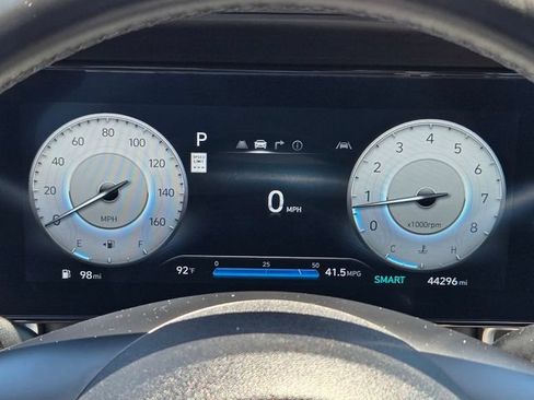 Used 2024 Hyundai Elantra Limited FWD image 27