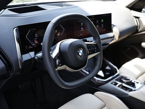 Certified 2025 BMW X3 xDrive30 w/ Premium Package AWD/4WD image 19