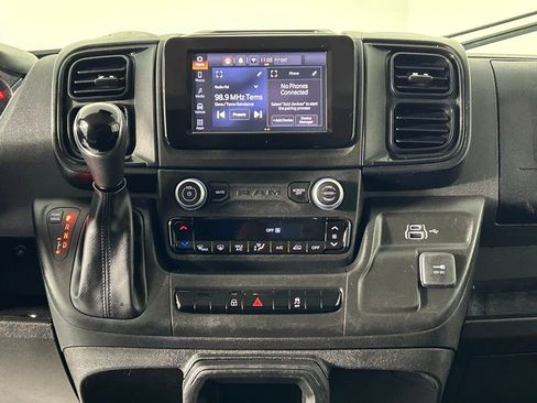 Used 2025 RAM ProMaster 2500 w/ Convenience Group FWD image 16