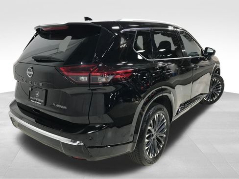 Used 2025 Nissan Rogue Platinum w/ Platinum Premium Package FWD image 13