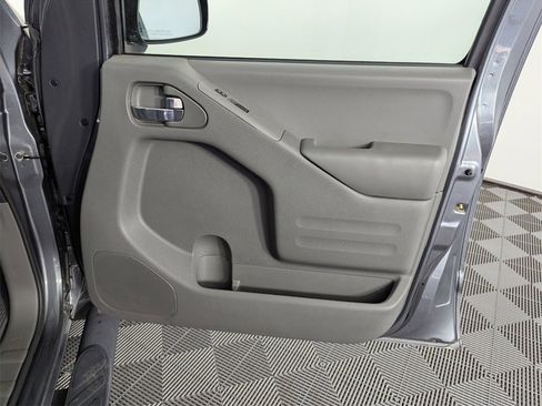 Used 2019 Nissan Frontier SV w/ Value Truck Package image 32