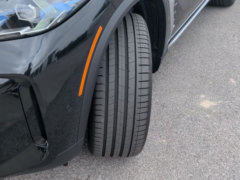 Used 2026 BMW X5 sDrive40i image 7