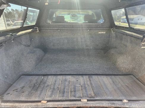 Used 2010 GMC Sierra 1500 SLE w/ Power Pack Plus image 27