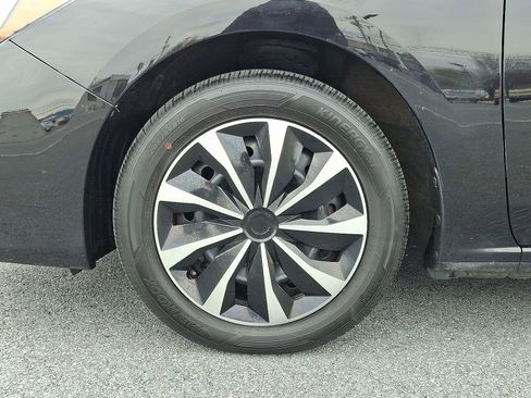 Used 2019 Subaru Impreza 2.0i image 9