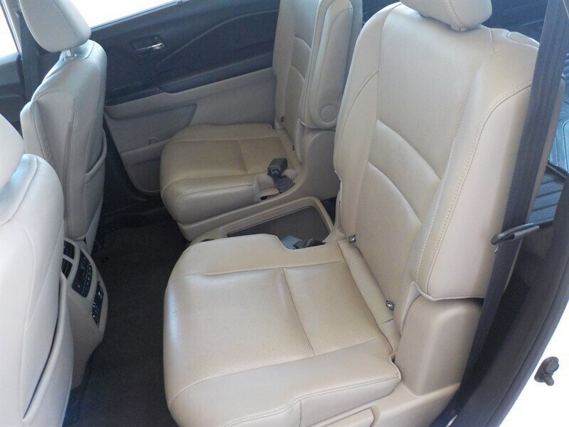 Used 2016 Honda Pilot Elite image 6