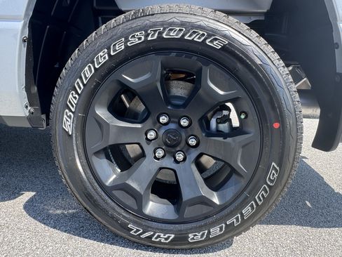 New 2026 RAM 1500 Express AWD/4WD image 20