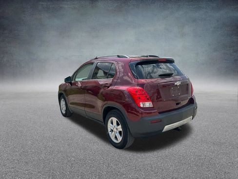 Used 2016 Chevrolet Trax LT w/ LT Convenience Package FWD image 3