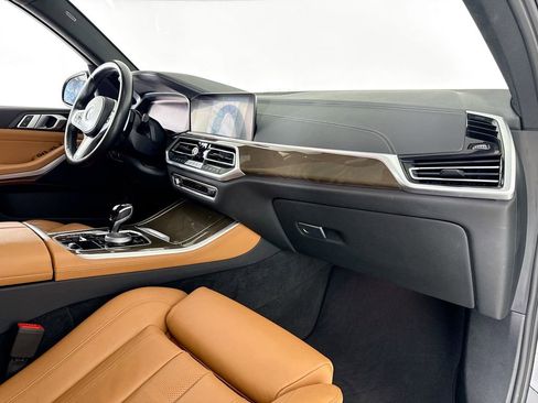 Used 2022 BMW X5 sDrive40i w/ M Sport Package image 13