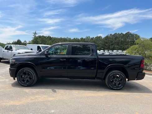 New 2026 RAM 1500 Big Horn AWD/4WD image 11