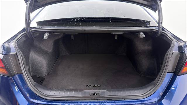 Used 2023 Nissan Altima 2.5 SR w/ SR Premium Package FWD image 18
