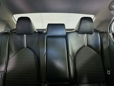 Used 2022 Toyota Camry SE w/ Convenience Package image 30