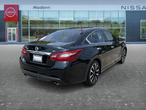 Used 2018 Nissan Altima 2.5 SL FWD image 5