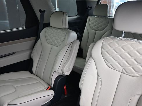 Used 2021 Hyundai Palisade Limited w/ Cargo Package image 22