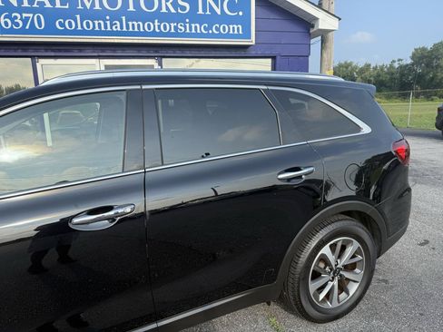 Used 2019 Kia Sorento EX w/ EX Touring Package AWD/4WD image 2