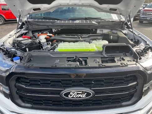 New 2025 Ford F150 Lariat w/ Equipment Group 501A Mid image 40