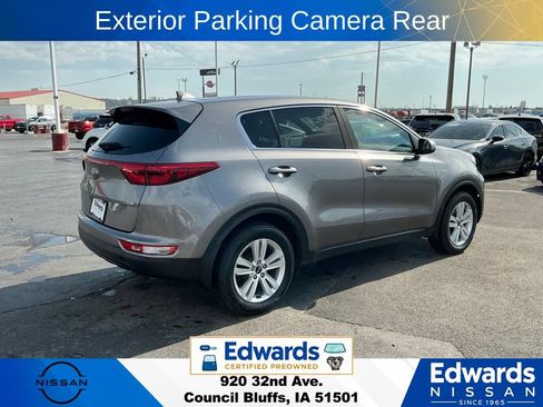 Used 2018 Kia Sportage LX AWD/4WD image 9