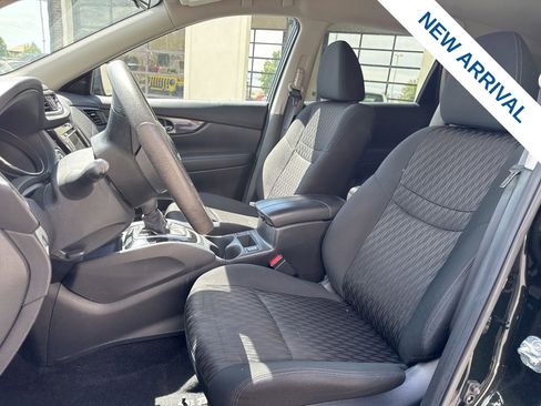 Used 2020 Nissan Rogue SV AWD/4WD image 16