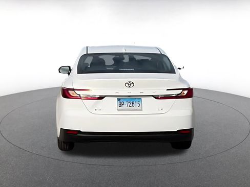 Used 2025 Toyota Camry LE image 12