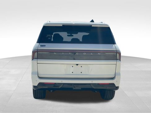 New 2026 Lincoln Navigator L Reserve image 4