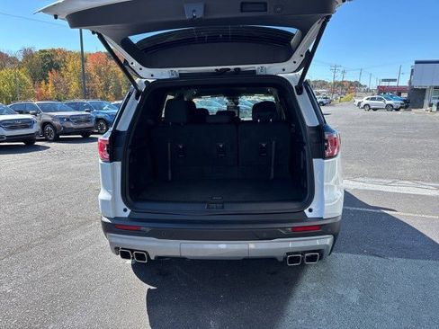 New 2026 GMC Acadia Elevation image 48