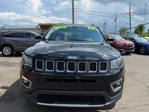 Used 2019 Jeep Compass Limited AWD/4WD image 2