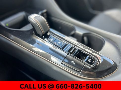 Used 2025 Toyota Crown XLE image 22