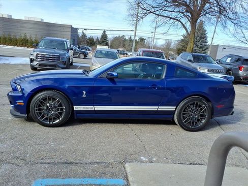 Used 2013 Ford Mustang Shelby GT500 image 2