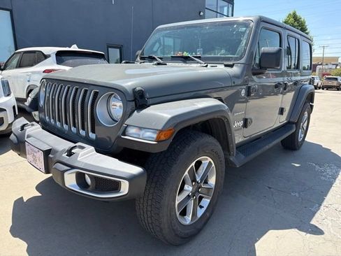 Used 2022 Jeep Wrangler Unlimited Sahara w/ Cold Weather Group AWD/4WD image 3