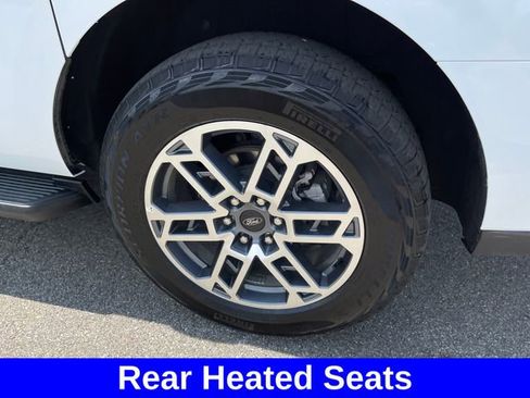 Used 2025 Ford Expedition Max Active AWD/4WD image 49