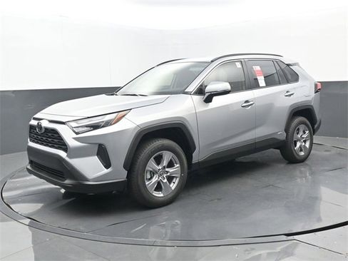 New 2025 Toyota RAV4 XLE image 22