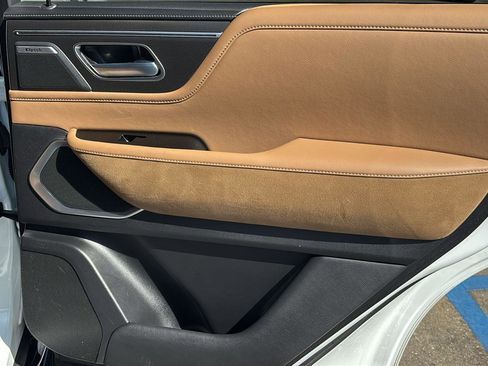 Used 2025 INFINITI QX80 Luxe image 22