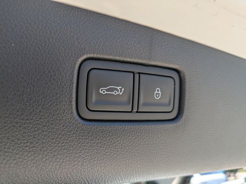 Used 2026 Genesis GV70 3.5T Sport Advanced AWD/4WD image 12