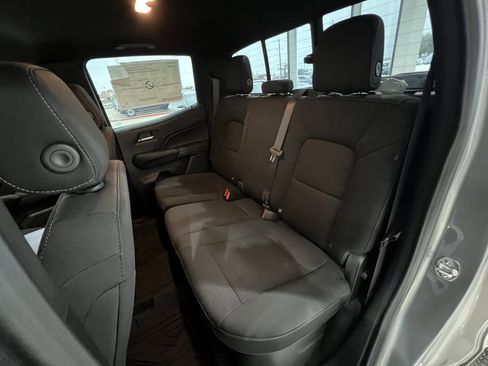 New 2025 GMC Canyon Elevation w/ Convenience Package image 19