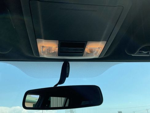 Used 2015 Ford Expedition EL XLT image 18