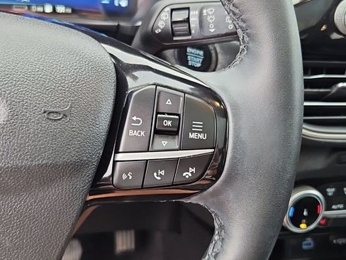 Used 2022 Ford Escape SEL w/ Technology Package FWD image 12